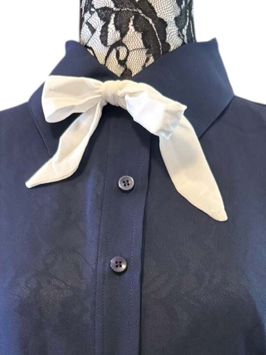 Tulip B Tops - Tulip B Navy Bow Tie Blouse Button Front Short Sleeve Top Size Med NWT